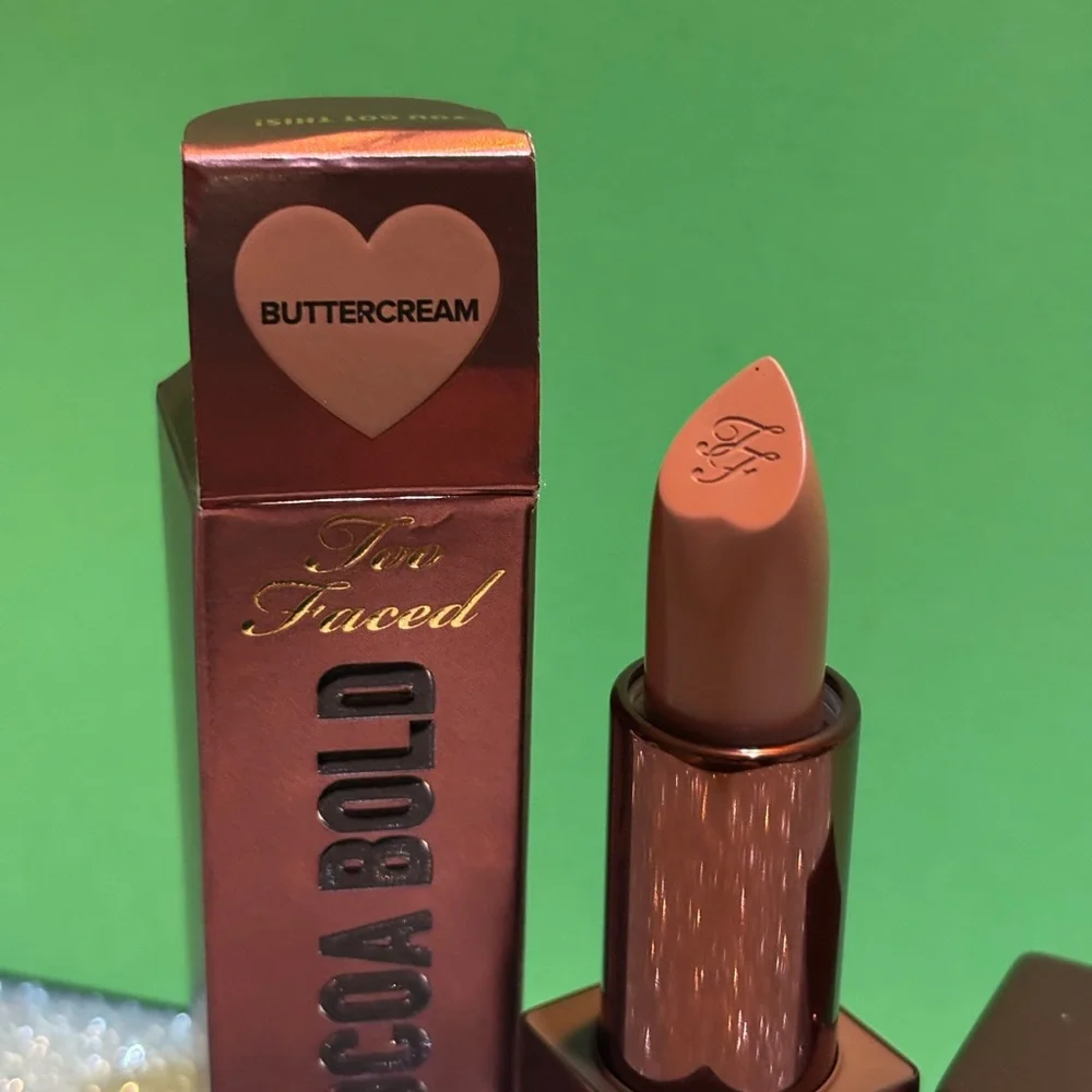 BNIB! TOO FACED Cocoa Bold Empower Cream Lipstick in BUTTERCREAM 💄🍰